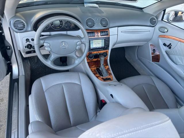 2005 Mercedes-Benz CLK-CLASS Unknown