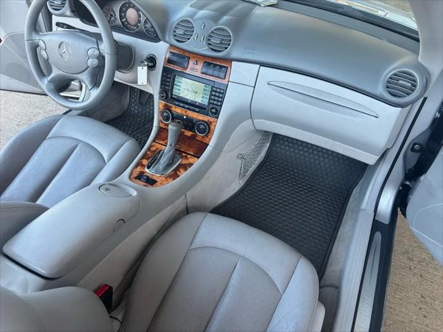 2005 Mercedes-Benz CLK-CLASS Unknown