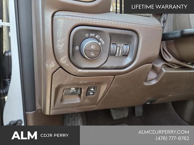2026 Ram 1500 Limited Longhorn Crew Cab 4x4 5'7" Box