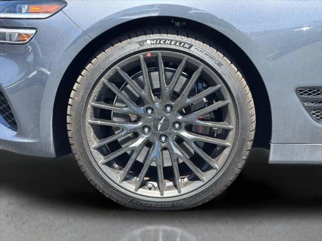 2026 Genesis G70 3.3T Prestige Graphite