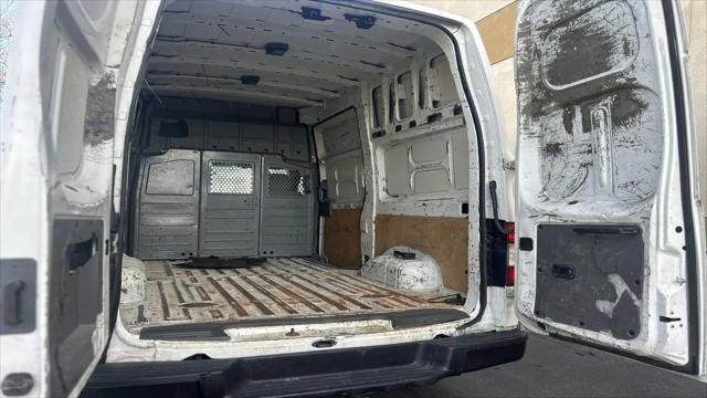 2016 Nissan 3500 S V8