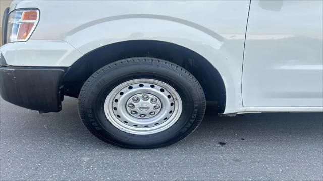 2016 Nissan 3500 S V8