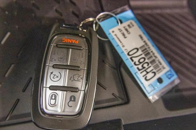 2026 Chrysler Pacifica Pinnacle AWD