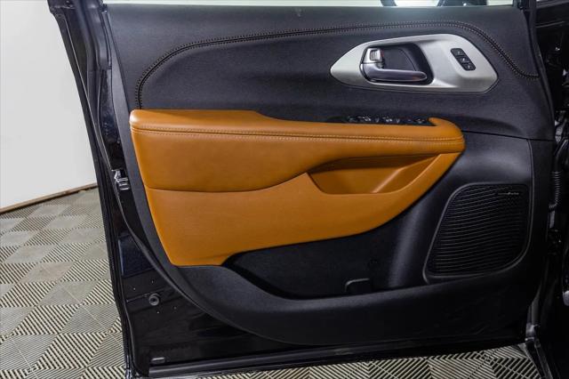 2026 Chrysler Pacifica Pinnacle AWD