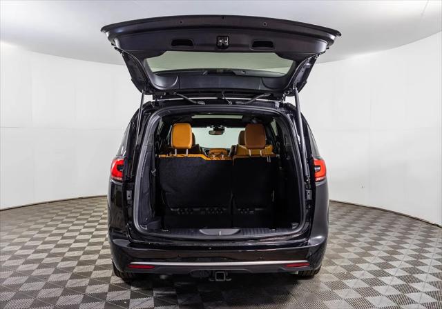 2026 Chrysler Pacifica Pinnacle AWD