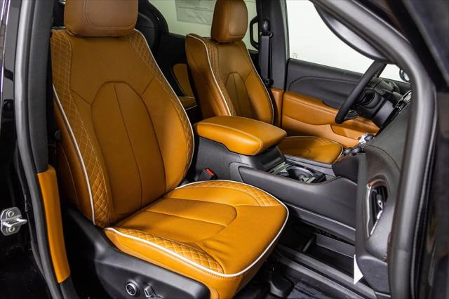 2026 Chrysler Pacifica Pinnacle AWD