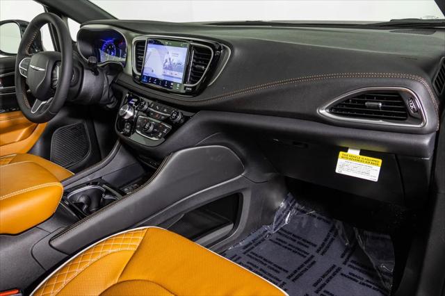 2026 Chrysler Pacifica Pinnacle AWD