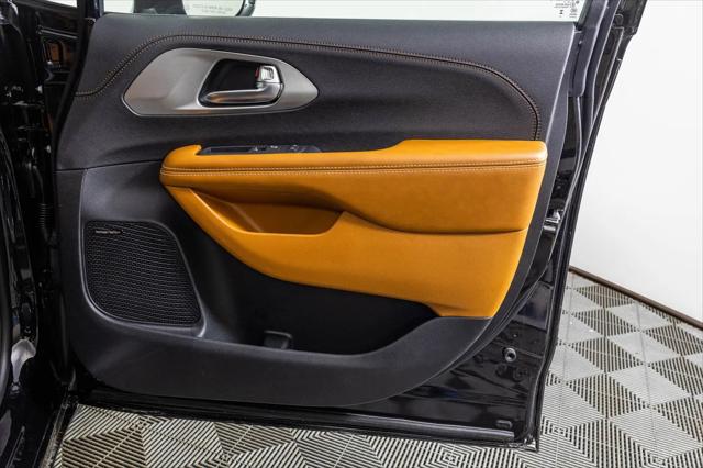 2026 Chrysler Pacifica Pinnacle AWD