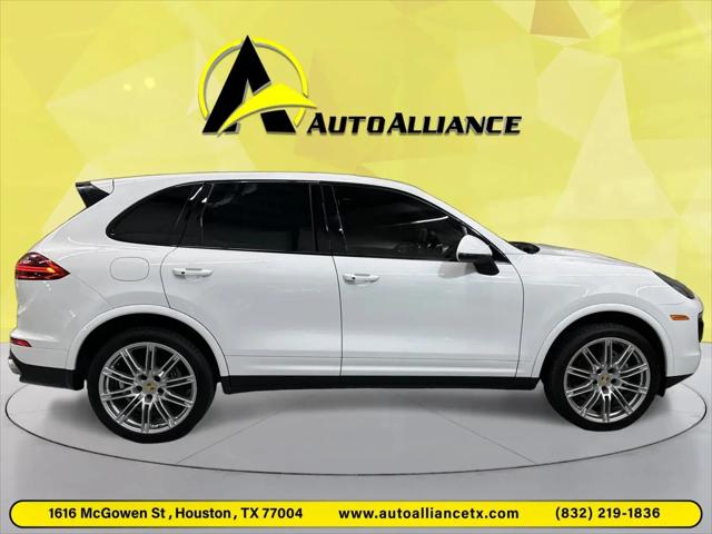 2017 Porsche Cayenne Platinum Edition