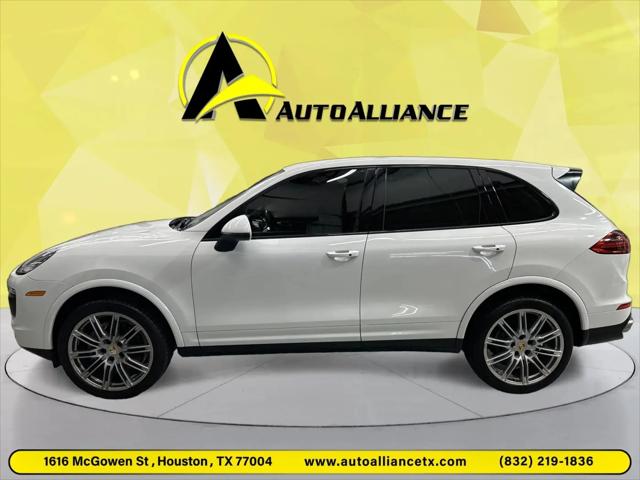 2017 Porsche Cayenne Platinum Edition