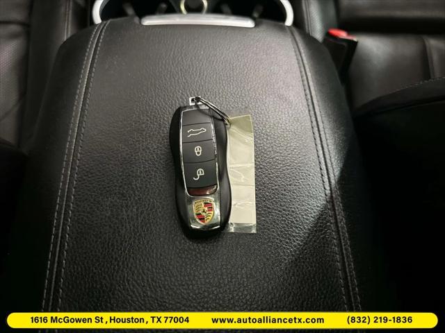 2017 Porsche Cayenne Platinum Edition