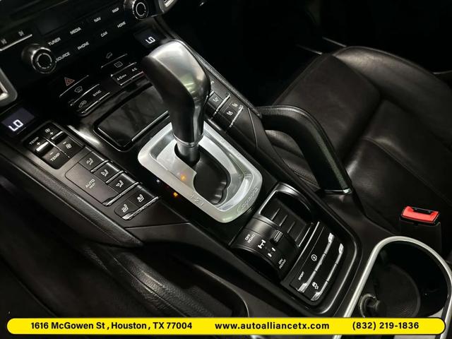 2017 Porsche Cayenne Platinum Edition
