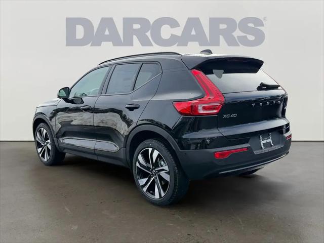 2026 Volvo XC40 Ultra, B5 AWD Gas (mild hybrid), Dark