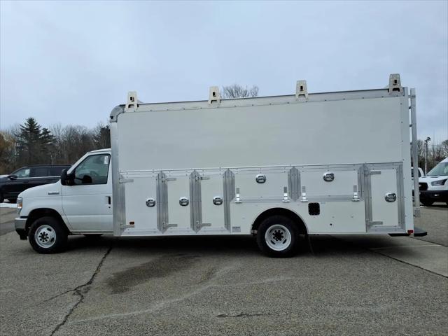 2026 Ford E-350 Cutaway E-Series Cutaway