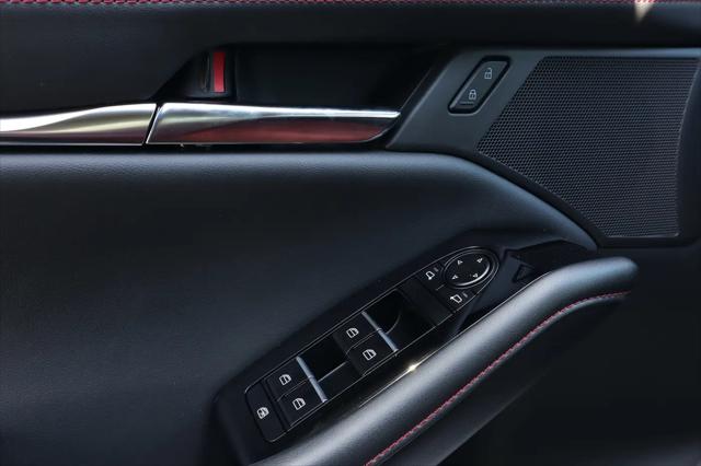 2026 Mazda Mazda3 2.5 S Carbon Edition