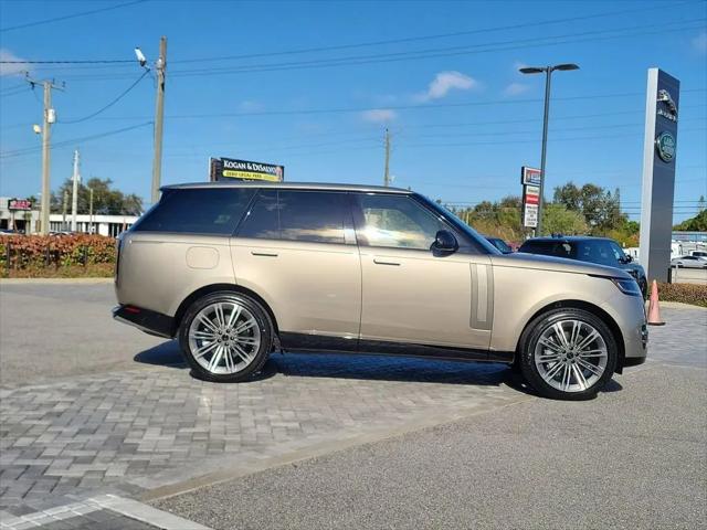 2026 Land Rover Range Rover P530 SE