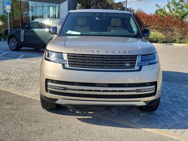 2026 Land Rover Range Rover P530 SE