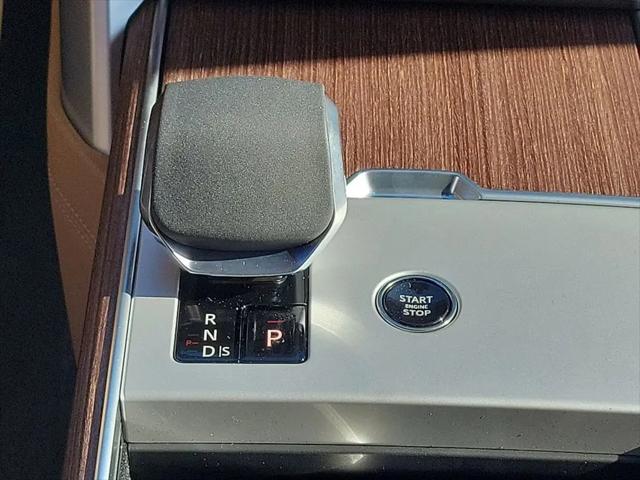 2026 Land Rover Range Rover P530 SE