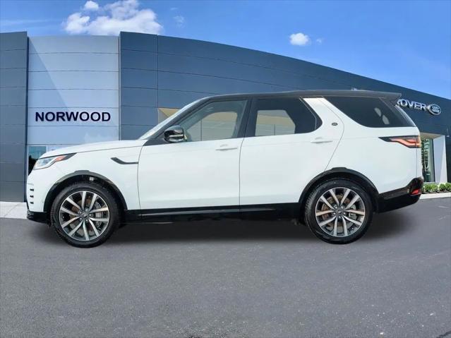 2024 Land Rover Discovery P300 Dynamic SE