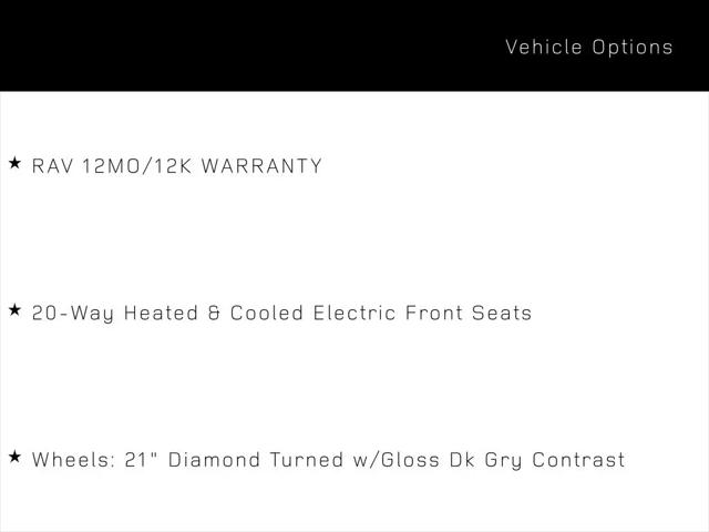 2024 Land Rover Discovery P300 Dynamic SE