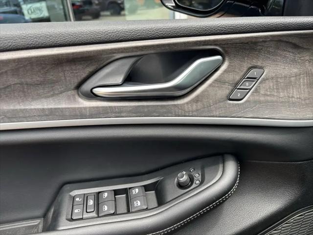 2026 Jeep Grand Cherokee Limited 4x2