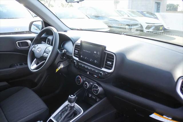 2026 Hyundai Venue SE