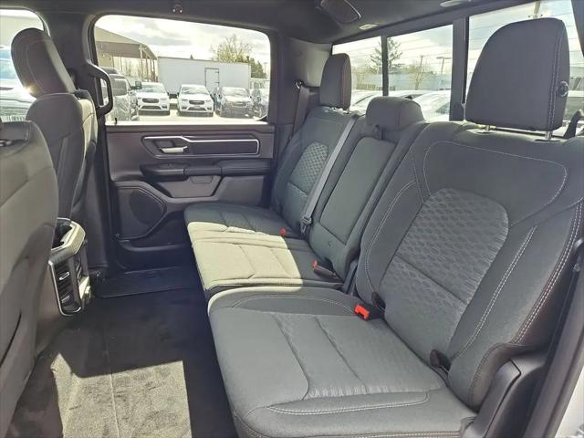 2026 Ram 1500 Big Horn Crew Cab 4x4 5'7" Box