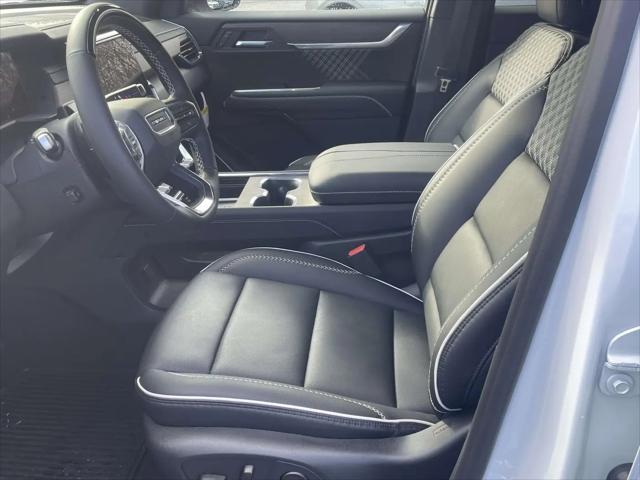 2026 GMC Acadia Denali AWD