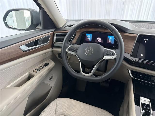 2026 Volkswagen Atlas SE with Technology