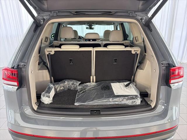 2026 Volkswagen Atlas SE with Technology