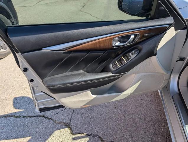 2015 INFINITI Q50h Premium