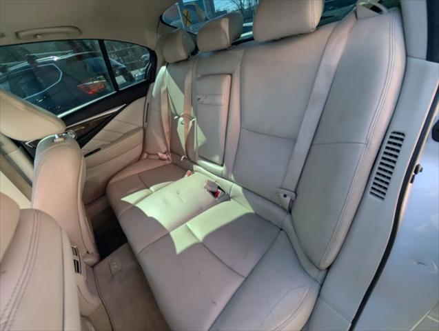 2015 INFINITI Q50h Premium