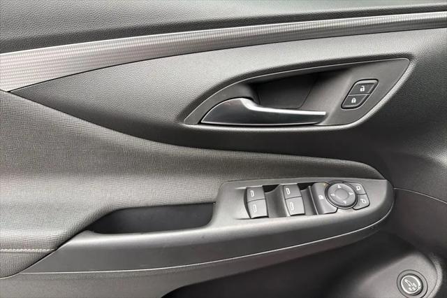 2026 Buick NV Avenir FWD