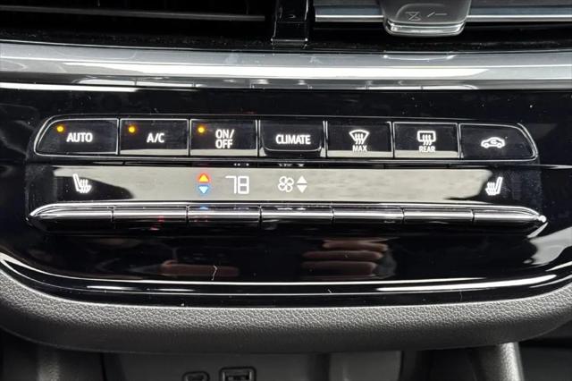 2026 Buick NV Avenir FWD