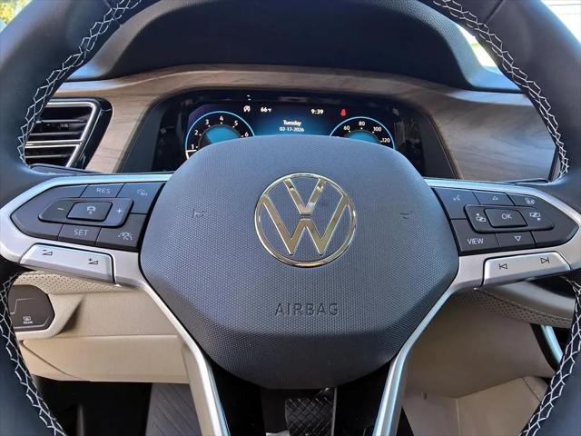 2026 Volkswagen Atlas SE with Technology
