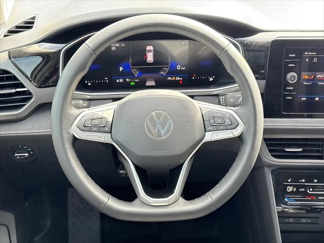 2026 Volkswagen Taos SE Black