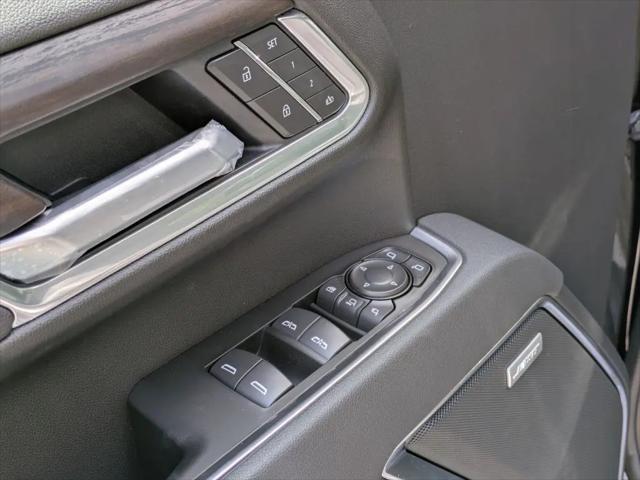 2026 GMC Sierra 2500HD Crew Cab, Standard Bed, SLT, 4WD