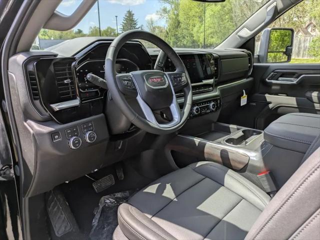 2026 GMC Sierra 2500HD Crew Cab, Standard Bed, SLT, 4WD
