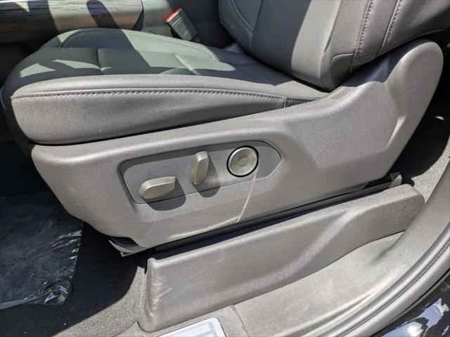 2026 GMC Sierra 2500HD Crew Cab, Standard Bed, SLT, 4WD