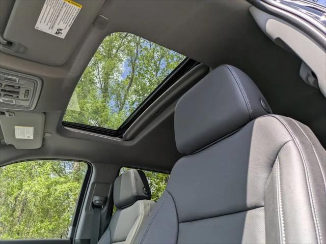 2026 GMC Sierra 2500HD Crew Cab, Standard Bed, SLT, 4WD