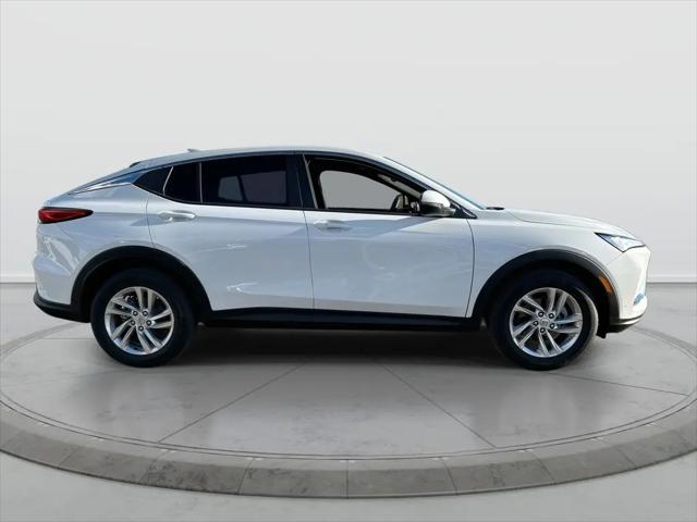 2026 Buick NV Preferred FWD