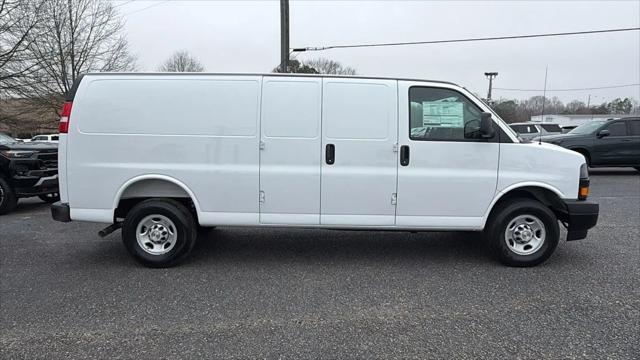 2026 Chevrolet Express Cargo Van 2500 Extended Wheelbase, WT, RWD