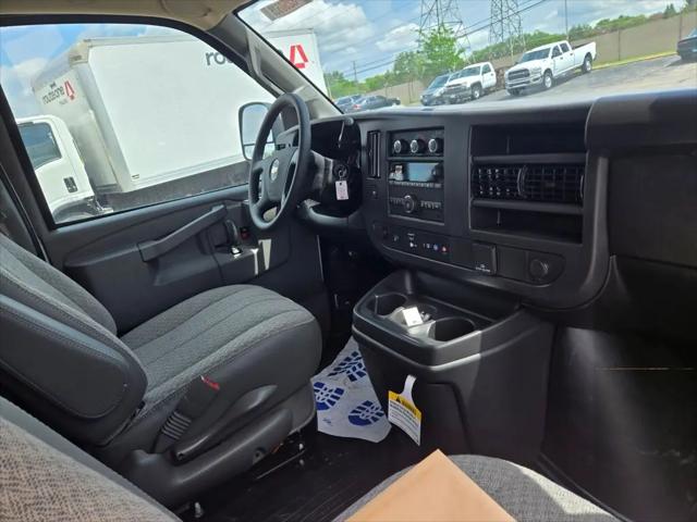 2025 Chevrolet Express Cargo Van RWD 2500 Regular Wheelbase WT