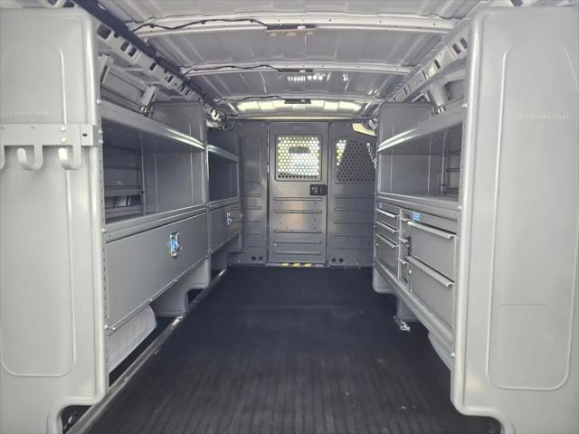 2025 Chevrolet Express Cargo Van RWD 2500 Regular Wheelbase WT