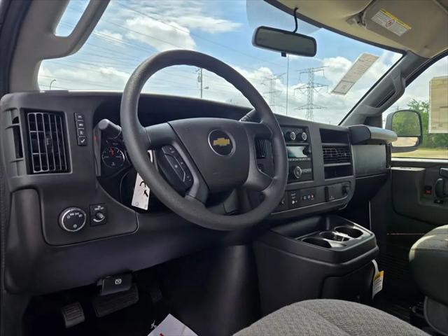 2025 Chevrolet Express Cargo Van RWD 2500 Regular Wheelbase WT