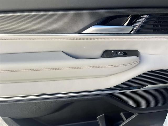 2026 Jeep Grand Wagoneer L Summit Obsidian 4x4