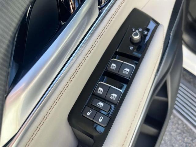 2026 Jeep Grand Wagoneer L Summit Obsidian 4x4