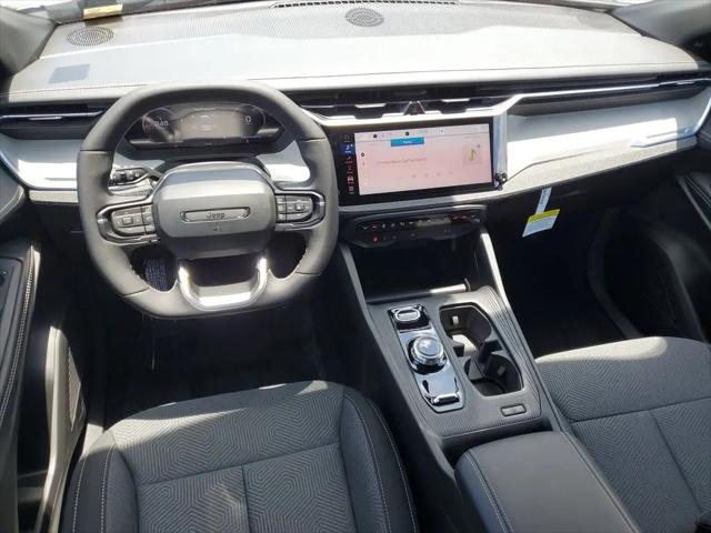 2026 Jeep Cherokee Laredo 4x4