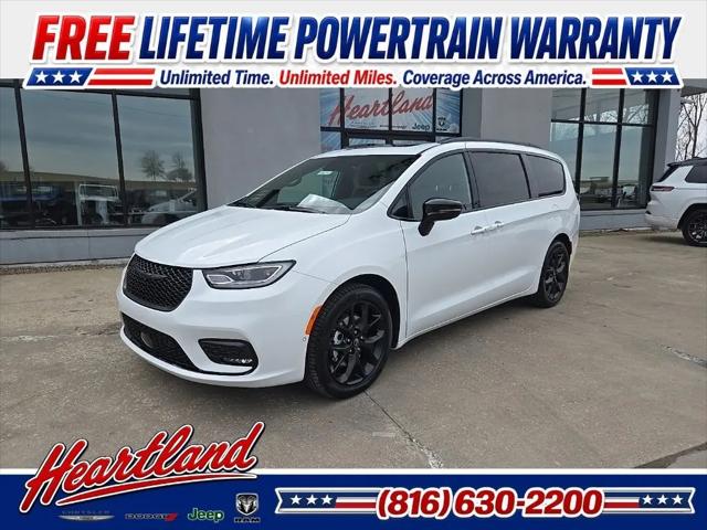 2026 Chrysler Pacifica Select for sale in Excelsior Springs, MO