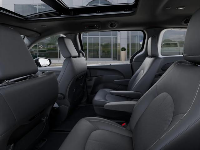 2026 Chrysler Pacifica Select AWD